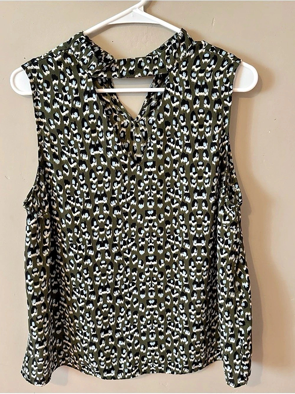 Monteau Los Angeles Animal Print Blouse Black & Green XL Like New